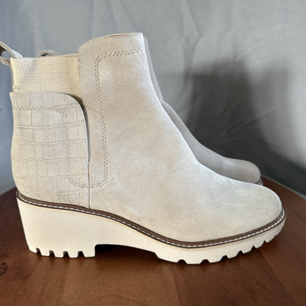 Dolce Vita Boots Women Huey H2O Dune Suede Pull On Ankle Top Block Heel Women 11